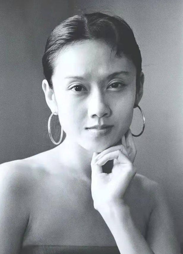 前夫刘淳晴毅然回到身边无儿无女也无妨麻将胡了免费试玩与杨丽萍离婚多年后(图4)