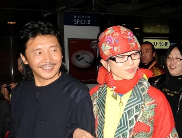 前夫刘淳晴毅然回到身边无儿无女也无妨麻将胡了免费试玩与杨丽萍离婚多年后(图10)